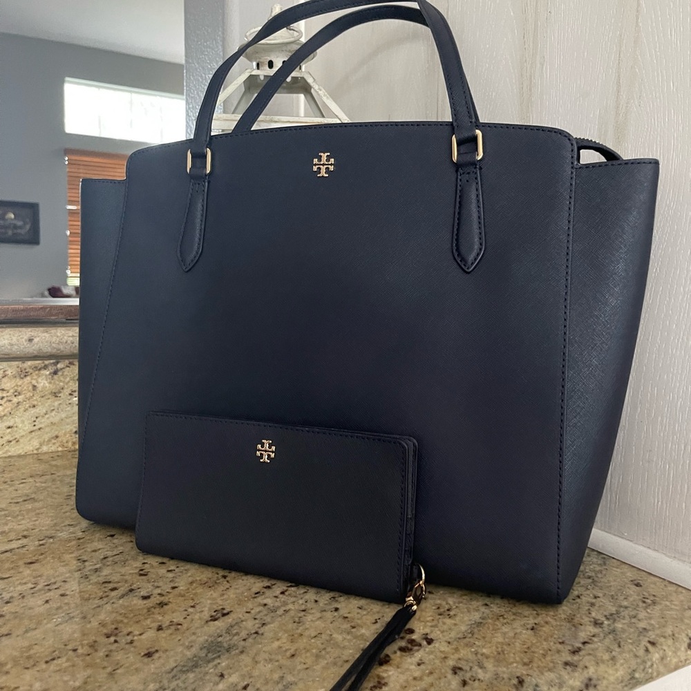 New💙 Tory Burch Emerson top zipper tote & matching wallet - Picture 3 of 12
